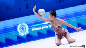 ita 40438 raffaeli sofia sfe08416 copia simone ferraro ph